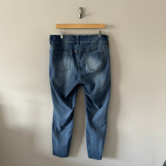 Torrid Denim Jeans Stretch Skinny Triple Buttons Plus Size 18 - Picture 5 of 9